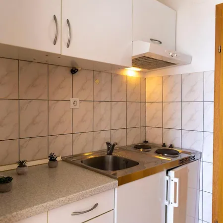 Julijana Apartment *