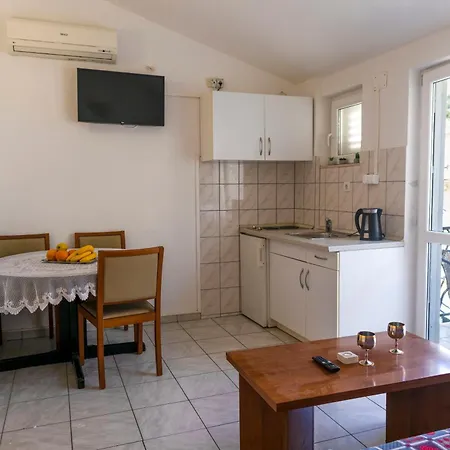 Apartment Julijana Makarska